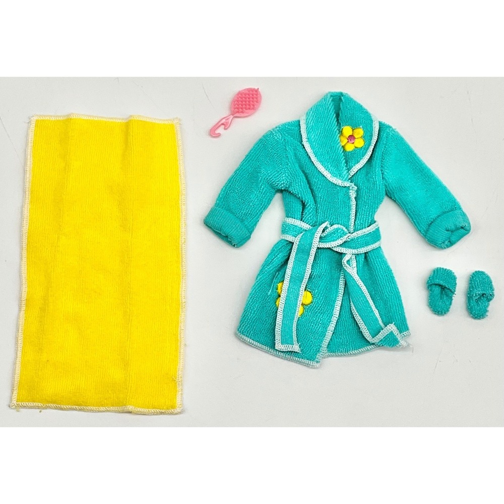 1997 Barbie Fashion Avenue Lingerie Asst. 18092 (As shown)